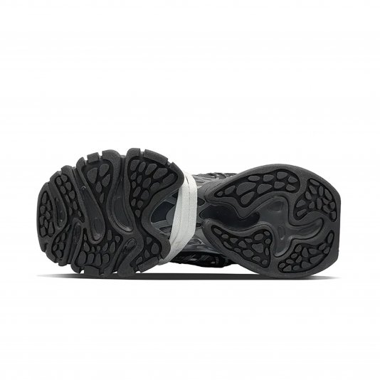 [ CUSTOM ] XLG Runner Deluxe Abrasions Black/Dirty White